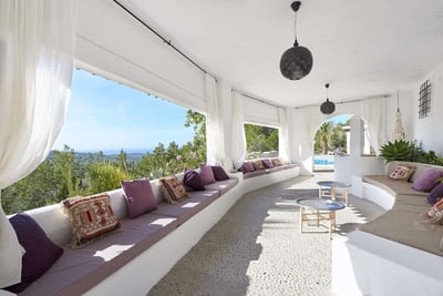 Luxury Villa Photo #16
