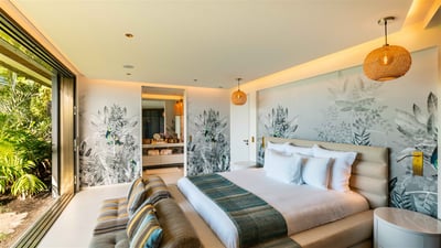 Luxury Villa Photo #51