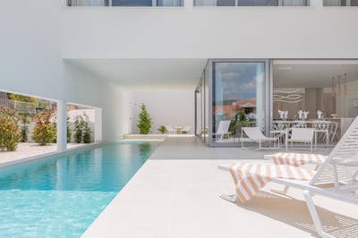 Luxury Villa Photo #13