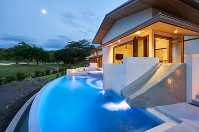 Luxury Villa Photo #3