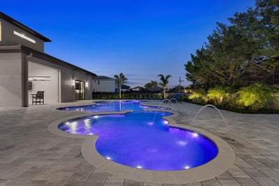 Luxury Villa Photo #6