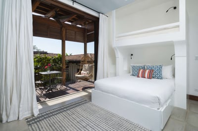 Luxury Villa Photo #11