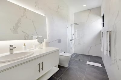 Luxury Villa Photo #34