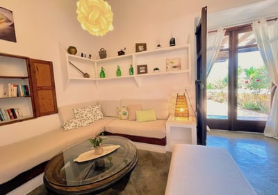 Luxury Villa Photo #23