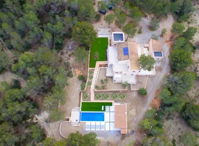 Luxury Villa Photo #27