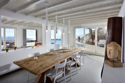 Luxury Villa Photo #18