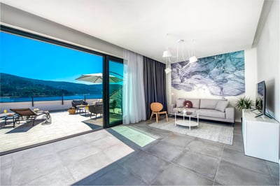 Luxury Villa Photo #42