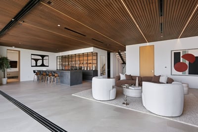 Luxury Villa Photo #13