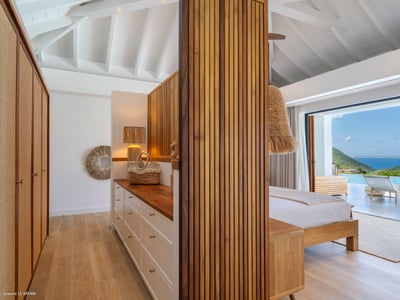 Luxury Villa Photo #27