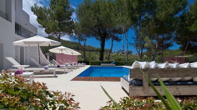 Luxury Villa Photo #7