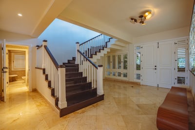 Tortuga D9 - Newly renovated golf villa located just steps from private beach
