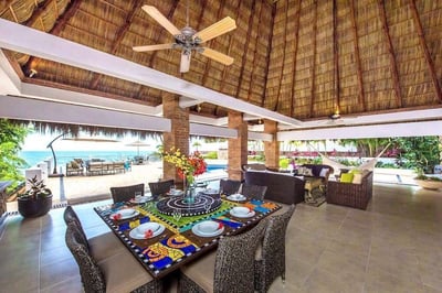 Luxury Villa Photo #11