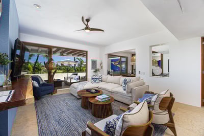 Luxury Villa Photo #24