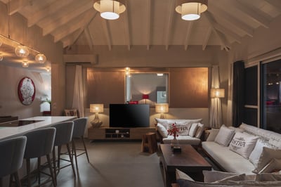 Luxury Villa Photo #14