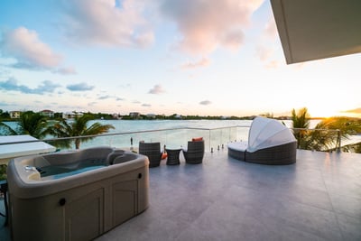 Luxury Villa Photo #19