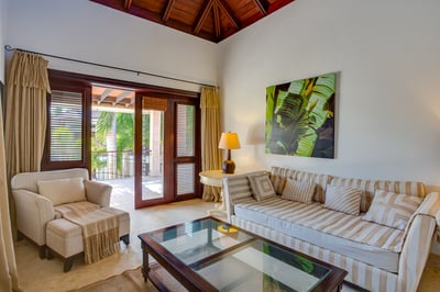 Luxury Villa Photo #24