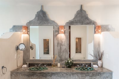 Luxury Villa Photo #26