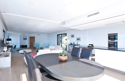 Luxury Villa Photo #7