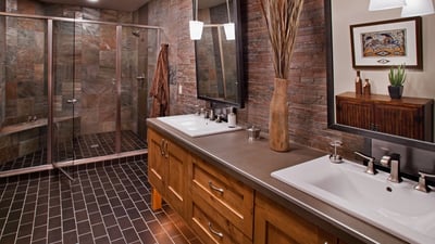 Lower king ensuite