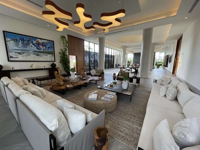 Luxury Villa Photo #24