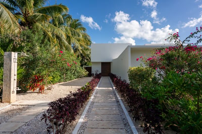 Luxury Villa Photo #61