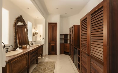 Luxury Villa Photo #48