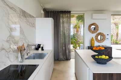 Luxury Villa Photo #37