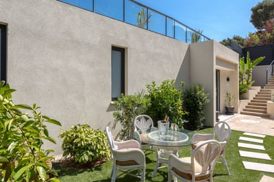 Luxury Villa Photo #35