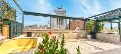 Luxury Villa Photo #25