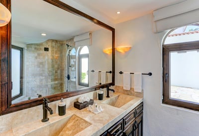 Luxury Villa Photo #46