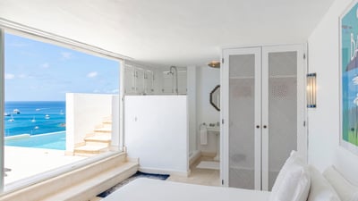 Luxury Villa Photo #47