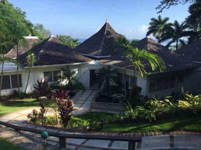 Luxury Villa Photo #3