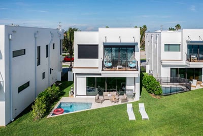 Villatel Harbor Island Beach Club,Ocean Sunset at Harbor Island Beach Club