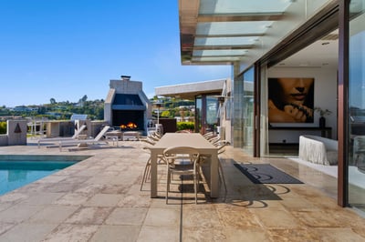 Luxury Villa Photo #4