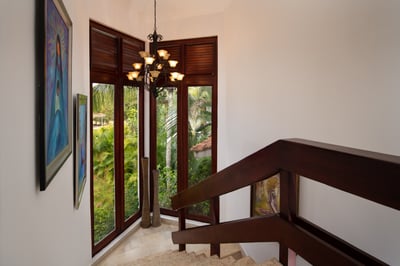 Luxury Villa Photo #9