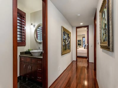 Luxury Villa Photo #45
