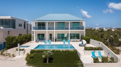 Luxury Villa Photo #21