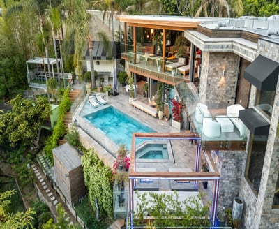 Luxury Villa Photo #2