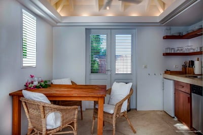 Luxury Villa Photo #9