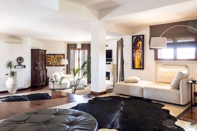Luxury Villa Photo #20