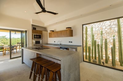 Luxury Villa Photo #11