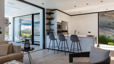 Luxury Villa Photo #32