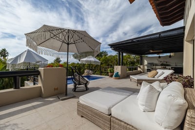 Luxury Villa Photo #10