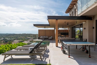 Luxury Villa Photo #4