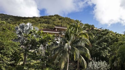 Luxury Villa Photo #4
