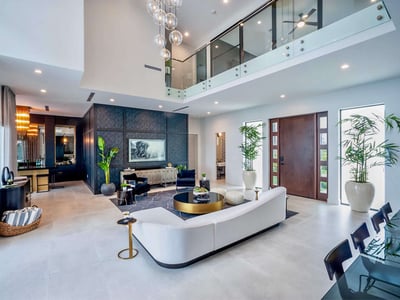Luxury Villa Photo #7