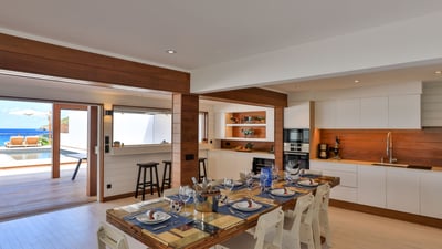 Luxury Villa Photo #21
