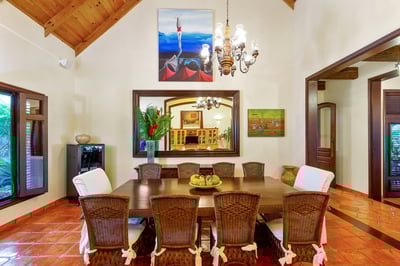 Luxury Villa Photo #23