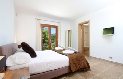Luxury Villa Photo #23