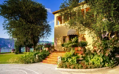 Luxury Villa Photo #6